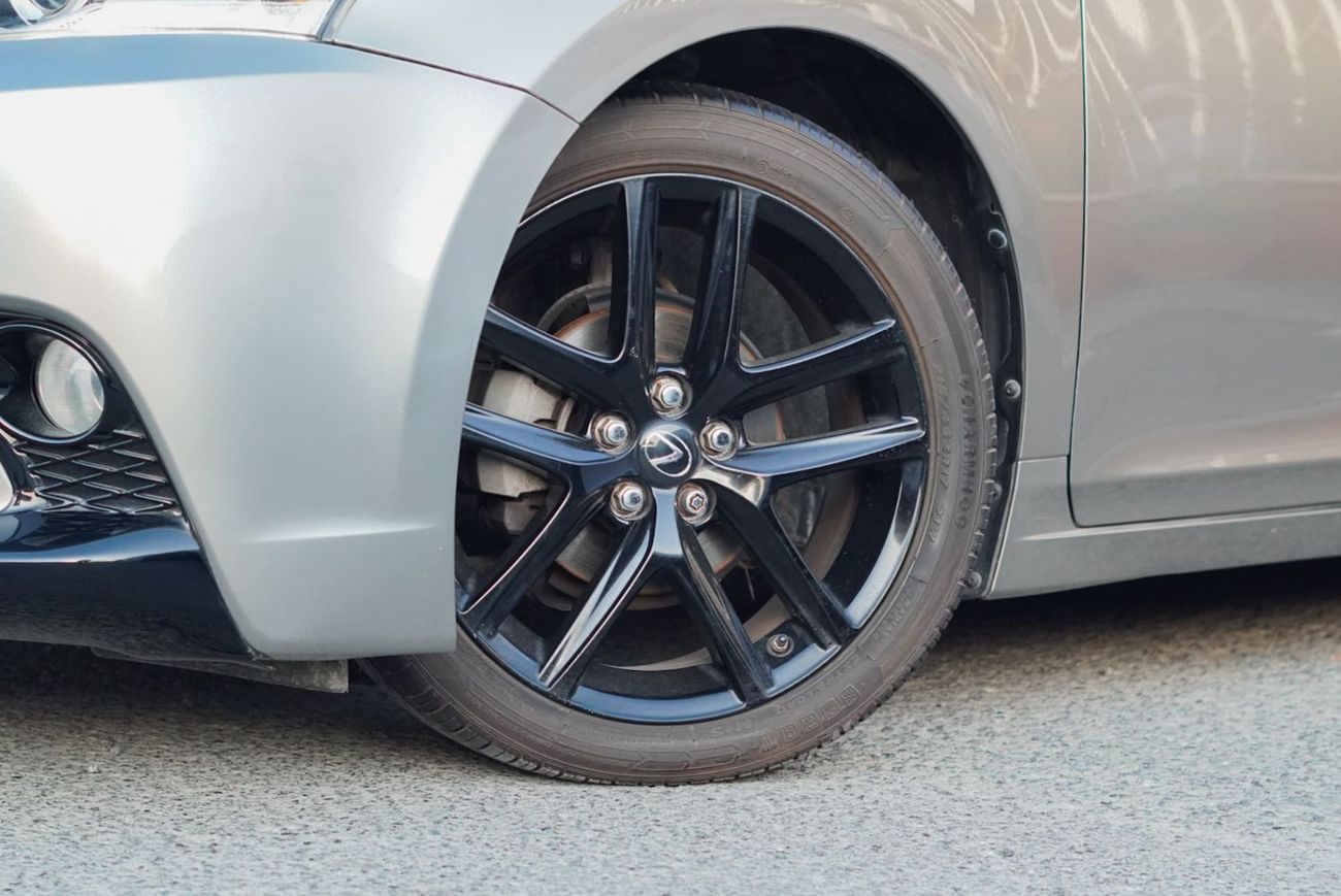 Lexus CT 200h Platinum 1.8L