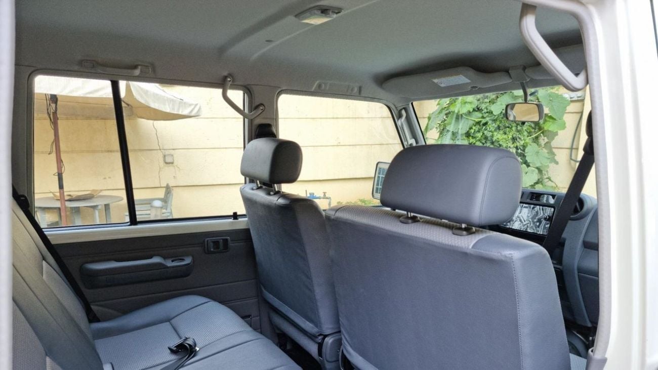 Toyota Land Cruiser 70 HZJ76 4.2L Diesel 2023YM Brand New [OPEN DESTINATION EXPORT]