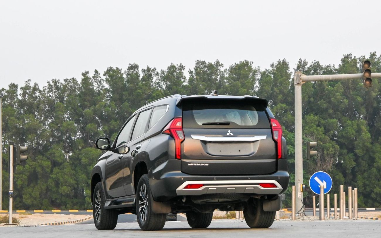 Mitsubishi Montero Sport MITSUBISHI MONTERO SPORT 2021 GLS Premium 3.0L (7 Seater)  GCC IN EXCELLENT CONDITION