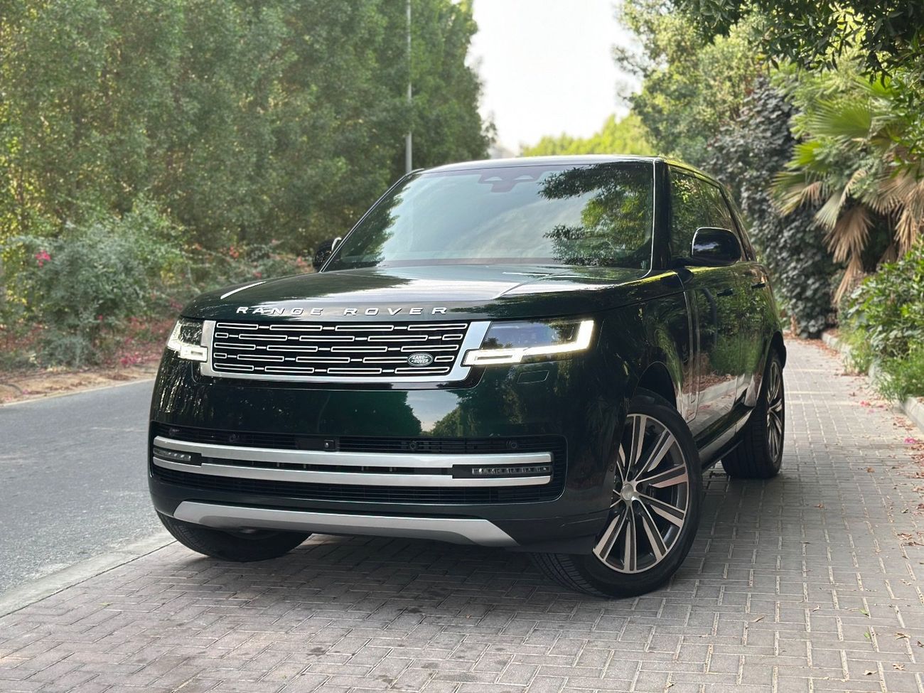 Land Rover Range Rover 2024 | Vogue P350 Autobiography | Diesel | 3.0L V6 | 345 HP | EU Specs | Full Option | 16K KM | Perf