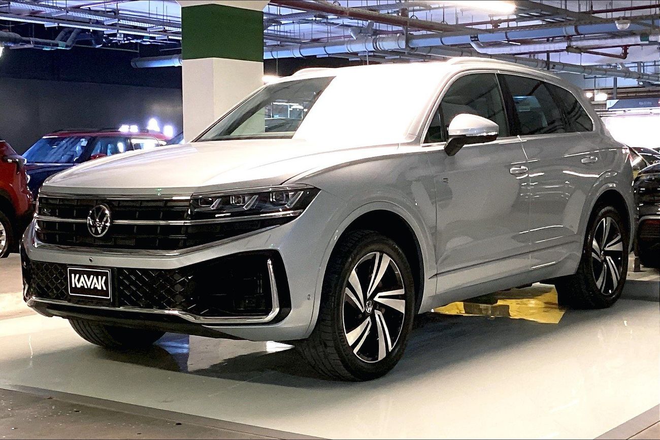 فولكس واجن طوارق R-Line | شامل الضمان | 0 ﺪﻔﻋﺓ ﺃﻮﻟﻯ