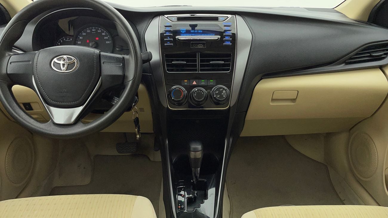 تويوتا يارس SE 1.5 | بدون دفعة مقدمة | اختبار القيادة في المنزل