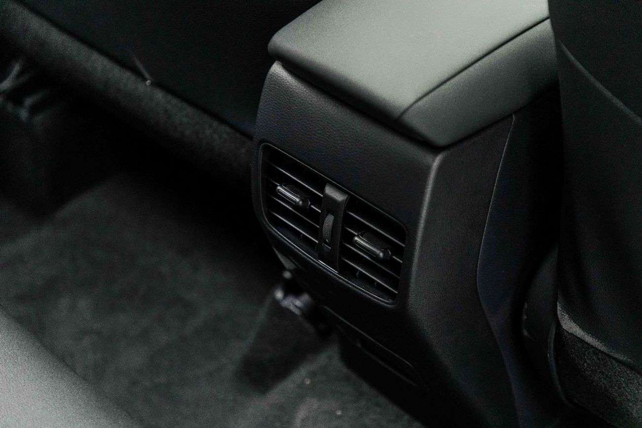 Toyota Frontlander Luxury Edition 2.0L - White Inside Black | Export Only