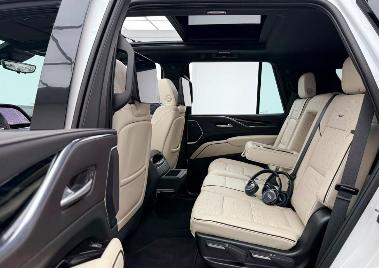 Cadillac Escalade 2024 Cadillac Escalade Sport, 2030 Cadillac Warranty + Service Pack, 8 Seater, Fully Loaded, GCC