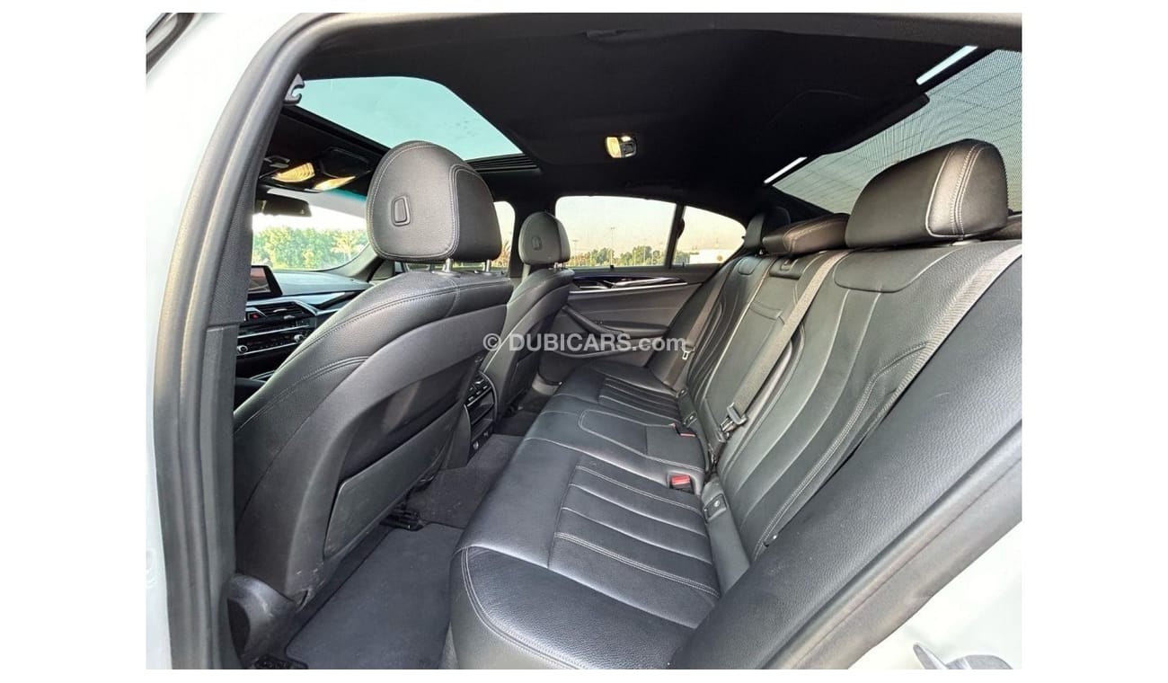 بي أم دبليو 520i اكزكيتيف