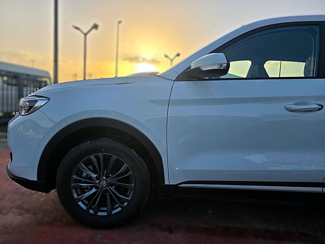 أم جي ZS MG zs New Shape 1.5l A/T comfort Silver Color 2025