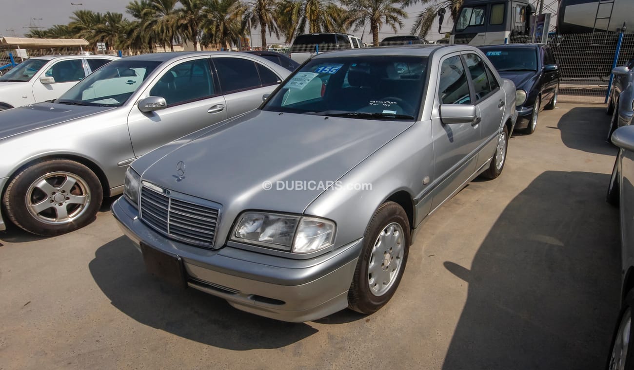 Mercedes-Benz C 200