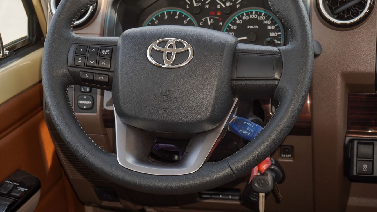 Toyota Land Cruiser 70 HT VXR LX 4.0L V6 A/T