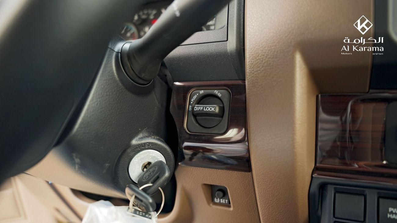 تويوتا لاند كروزر بيك آب 4.0L V6 | LX | Automatic Drive | 4x4 | Diff Lock | Double Cabin | GCC Specs