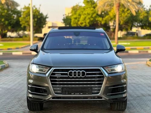 Audi Q7 45 TFSI GCC Specs in Excellent Condition