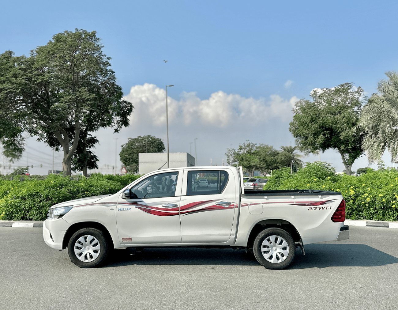 Toyota Hilux 2.7L Double Cab GL M/T (4x2)