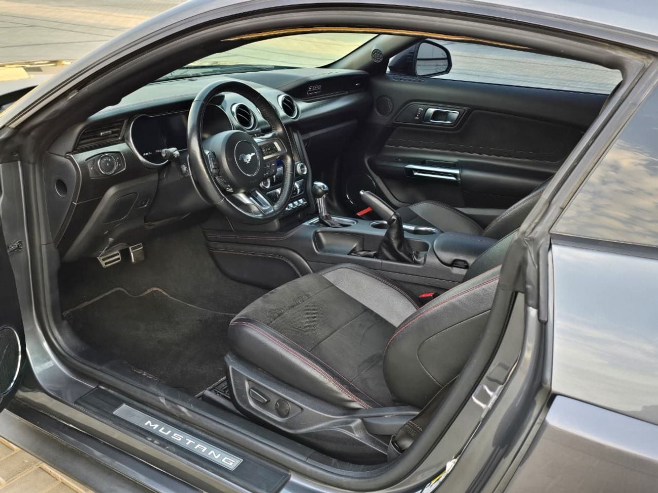Ford Mustang GT PREMIUM