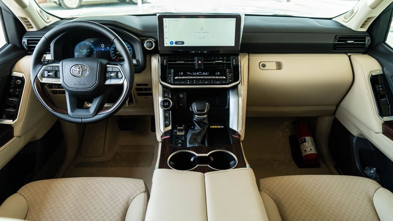 Toyota Land Cruiser VX 4.0 | Exclusive | 2025