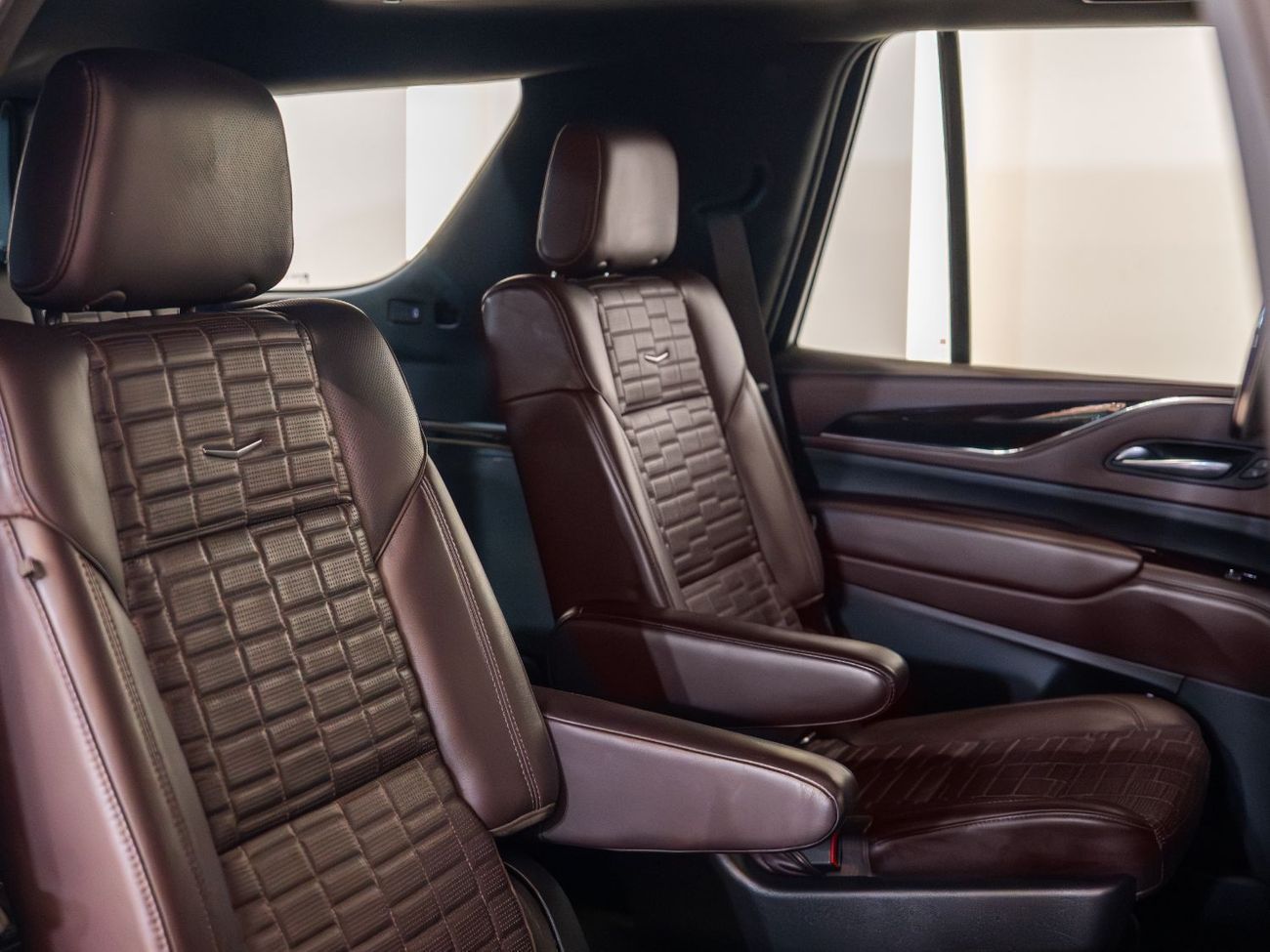 كاديلاك إسكالاد Sport Platinum AWD SPORT PLATINUM - 2021 | V8 ENGINE | GCC SPECS | FULL OPTION | PERFECT CONDIT