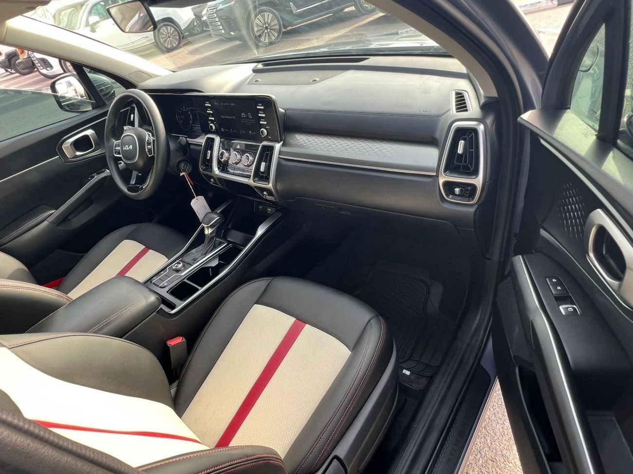 Kia Sorento 2022 KIA SORENTO - 2.5L V4 - REAR CAM - LEATHER SEATS - 7 SEATER - 4X4 - 4 Wheel Drive