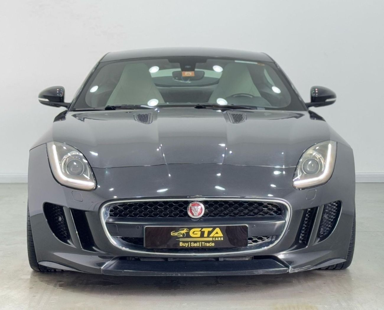 Jaguar F Type Std 3.0L (335 HP) 2015 Jaguar F-Type, Full Service History, Excellent Condition, GCC