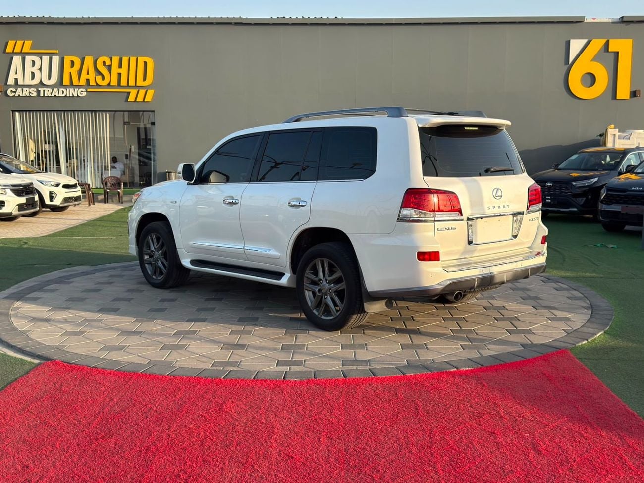 Lexus LX570 NAVIGATION SPORT