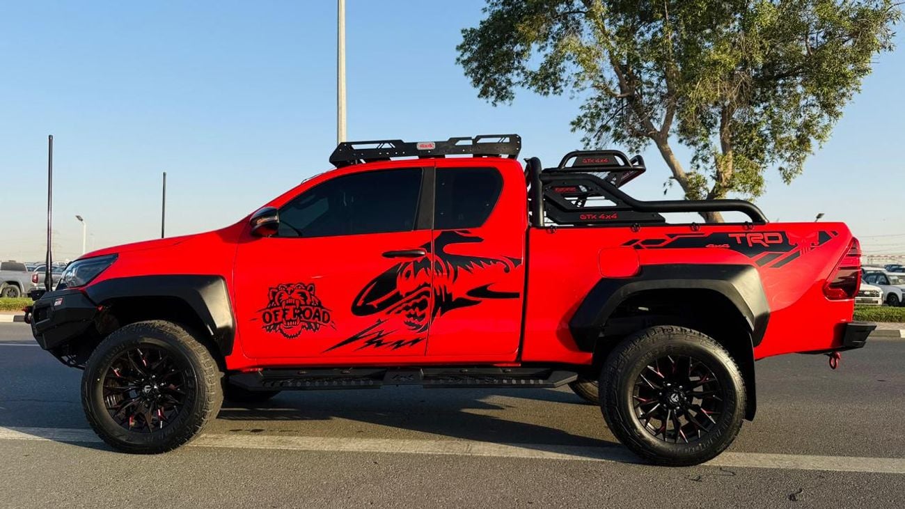 Toyota Hilux 2021 | 2.8L DIESEL | AT TRANSMISSION | RIGHT HAND DRIVE | SMART CAB | 4X4 HEAVY SPORTS BAR WITH BASK