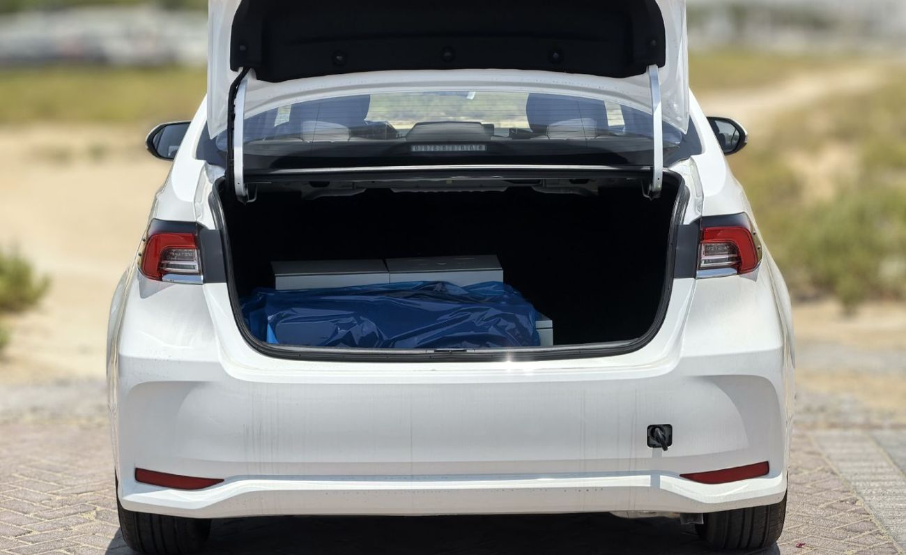 تويوتا كورولا TOYOTA COROLLA 1.8L HYBRID ELITE FULL OPTION (CHINESE SPEC)