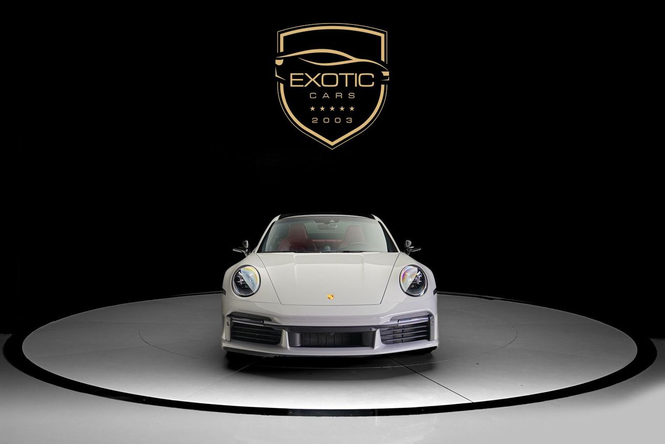 Porsche 911 Turbo S 3.8L (640 HP) Coupe