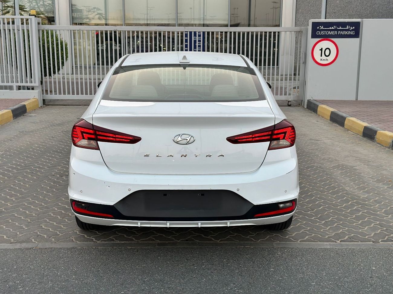 هيونداي إلانترا GL GCC