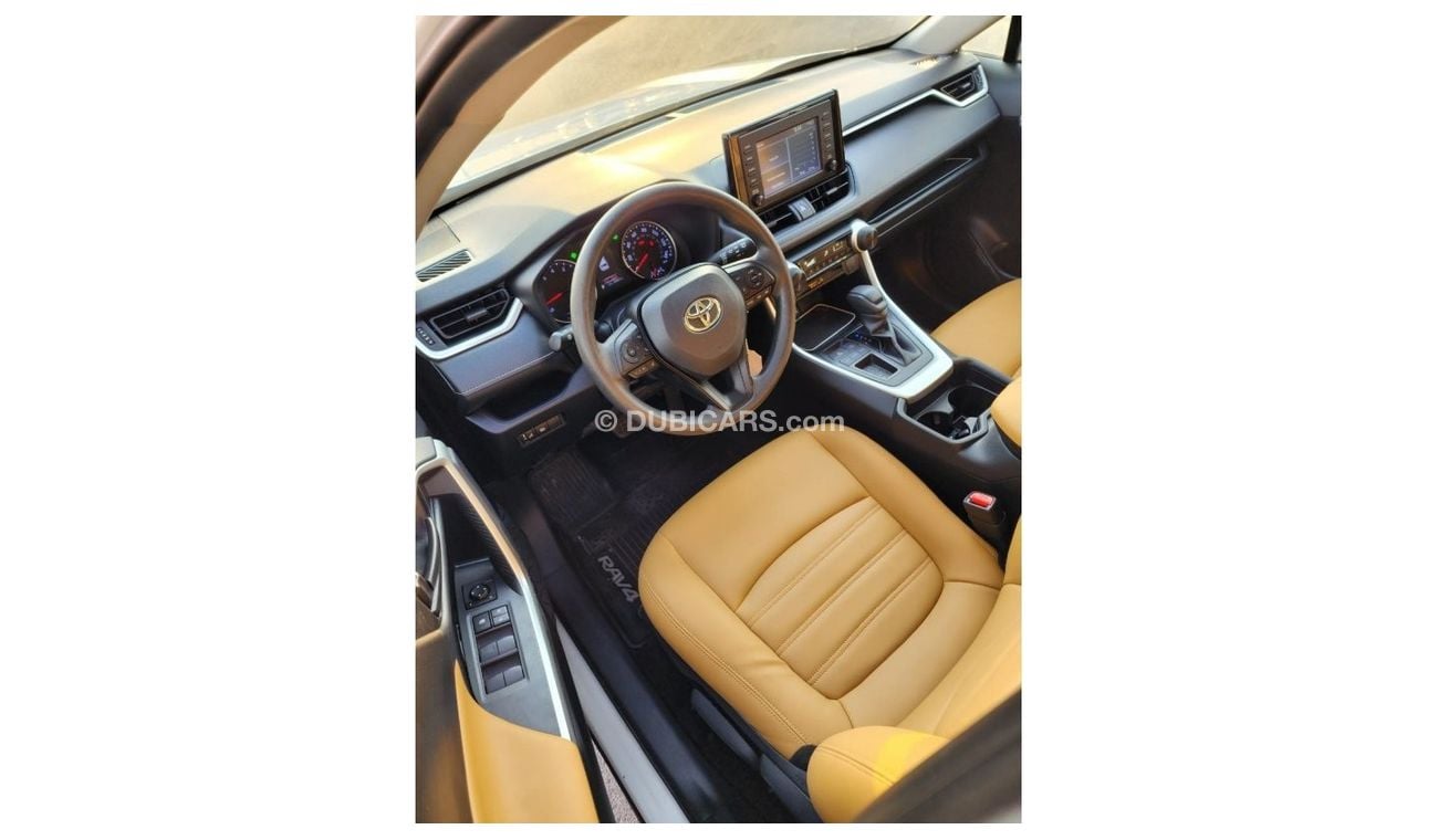 Toyota RAV4 LE TOYOTA RAV4 2019