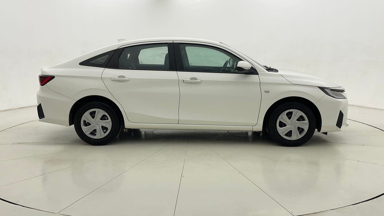 تويوتا يارس E 1.5 | بدون دفعة مقدمة | اختبار القيادة في المنزل