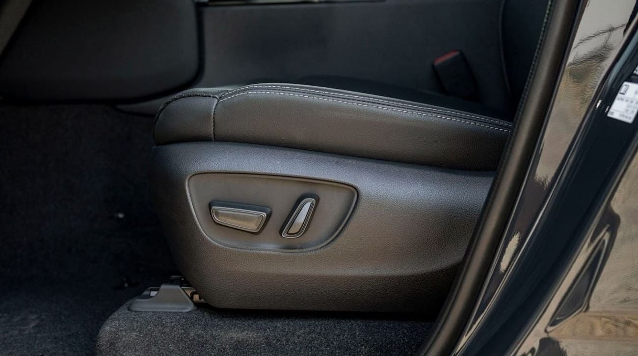 تويوتا برادو 250 TXL 2.7P AT LIMITED – GREY