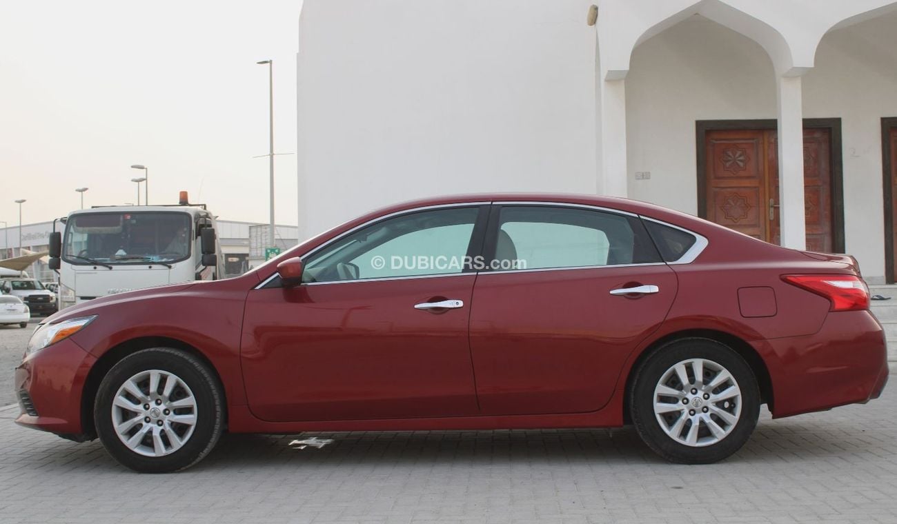 Nissan Altima S NISSAN ALTIMA 2017 RED GCC 2.5L EXCELLENT CONDITION WITHOUT ACCIDENT