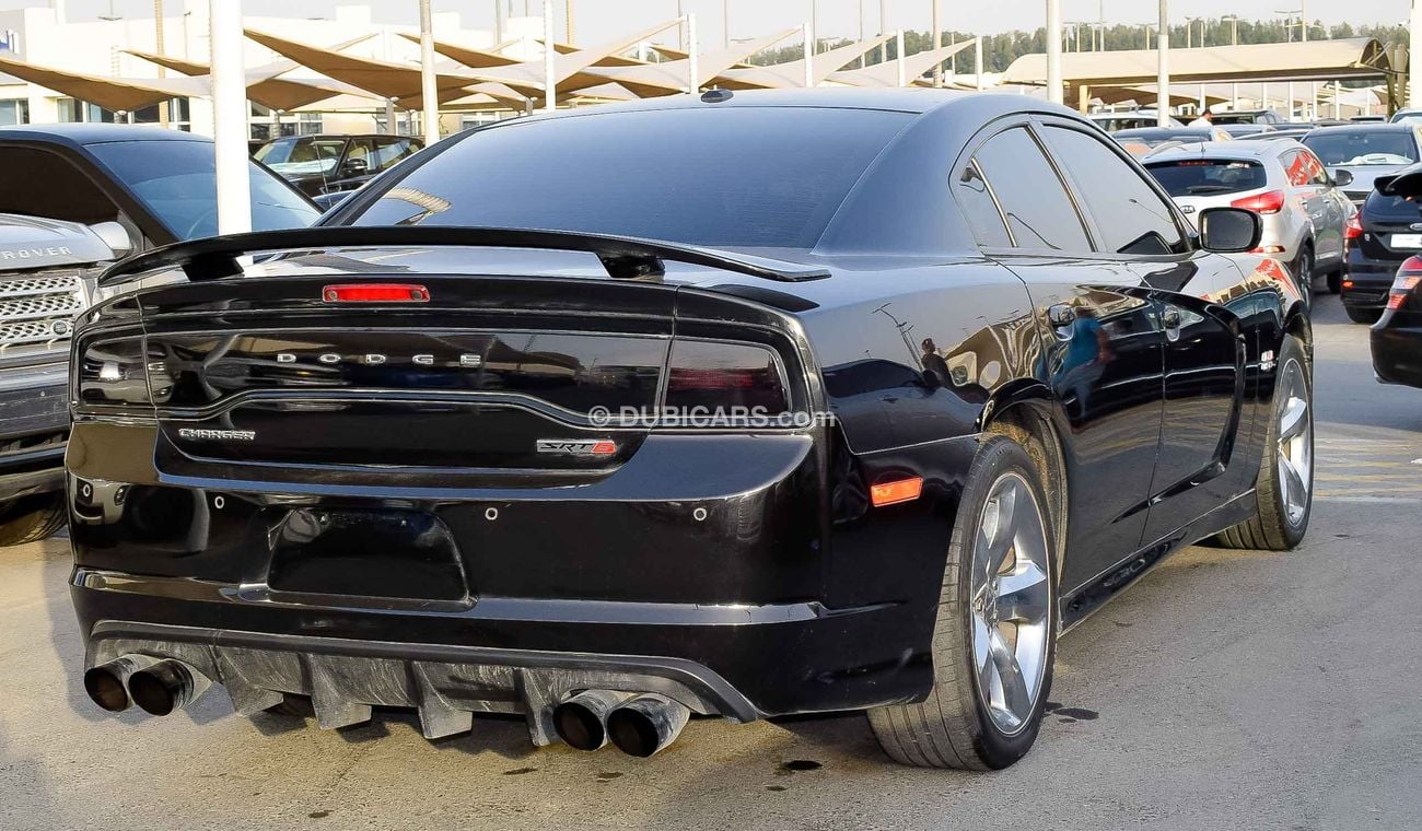 دودج تشارجر 2011 Hemi 5.7 ltr kit SRT8 Full options