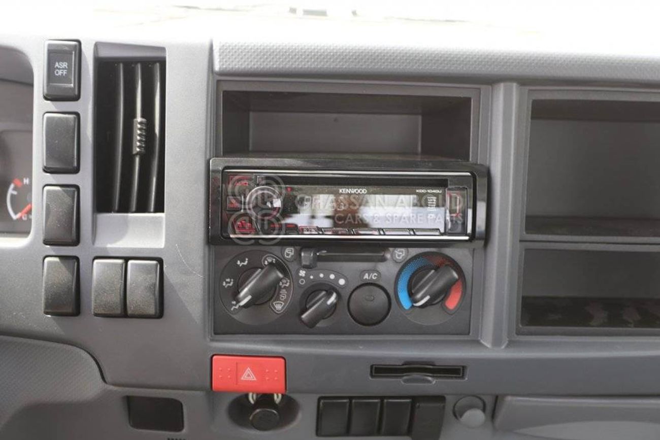 إيسوزو NPR 85H LONG CHASSIS PAYLOAD 4.2 TON APPROX SINGLE CAB WITH A/C 4X2 LIGHT DUTY MY23 Light Duty Diesel