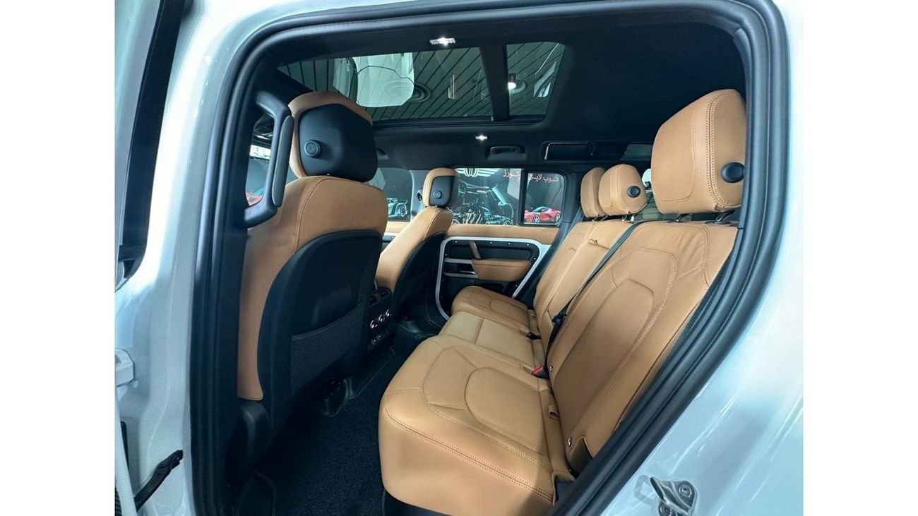 Land Rover Defender WITH RIMS SIZE 22"