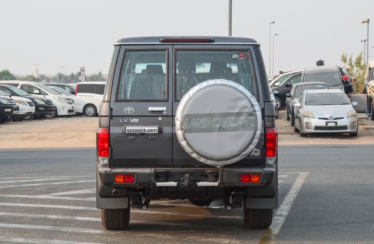 Toyota Land Cruiser 70 TOYOTA LAND CRUISER 76 4.5L 4WD MT 5DOOR SUV 2024