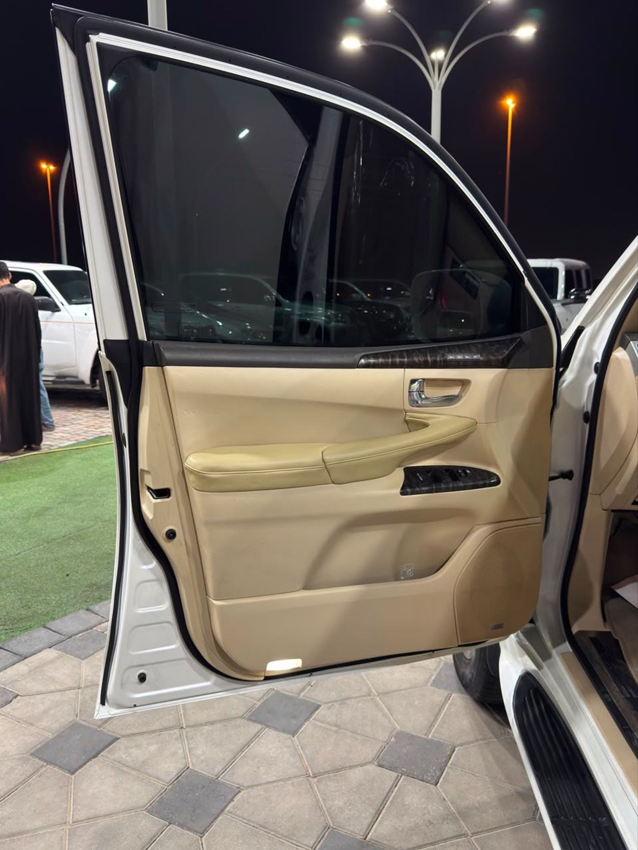 Lexus LX570 PLATINUM