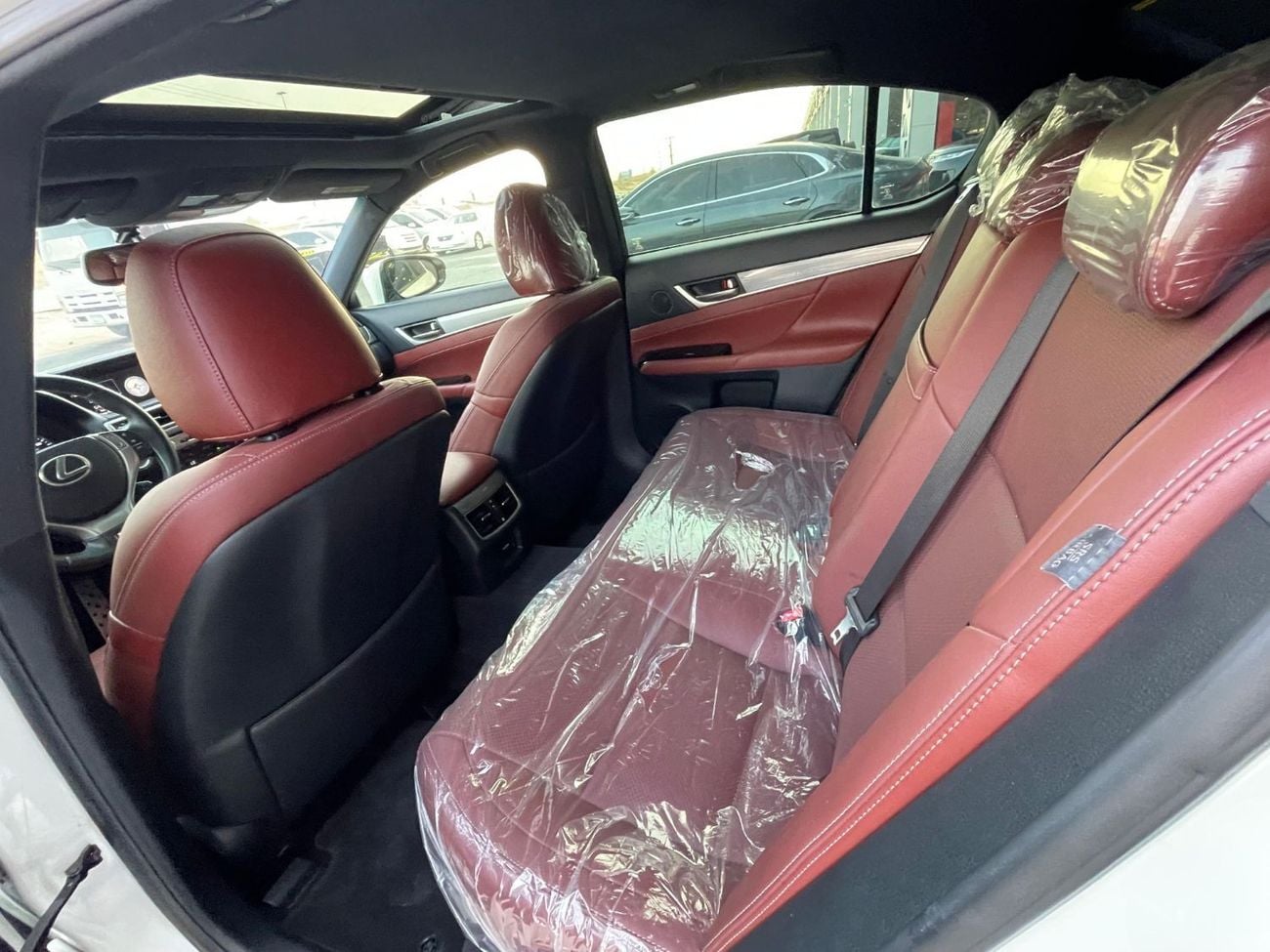 لكزس GS 350 بلاتينوم F-SPORT / 8 سرعات / دفع خلفي / مواصفات كاملة