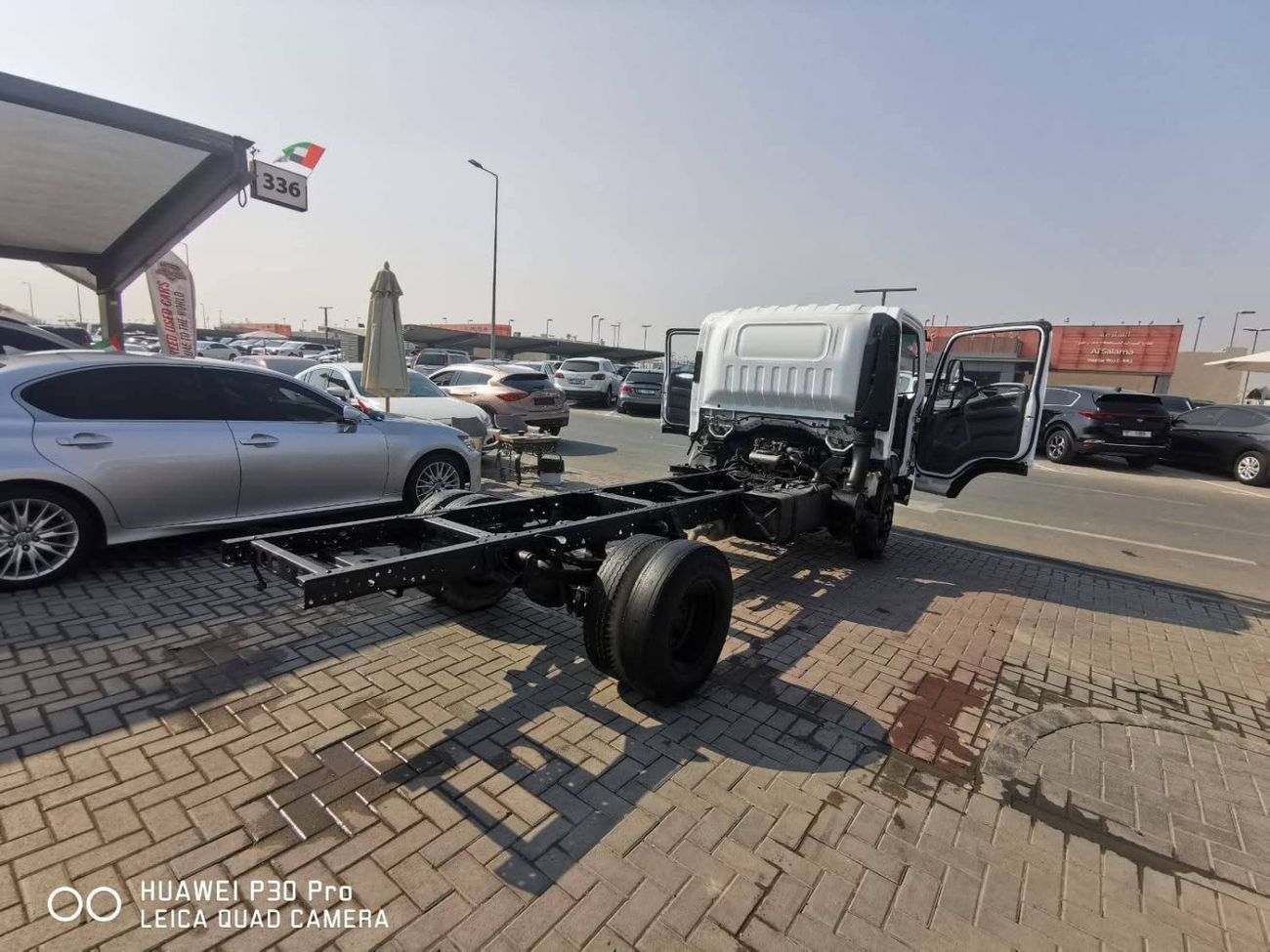 Isuzu NPR Gcc , premium painting