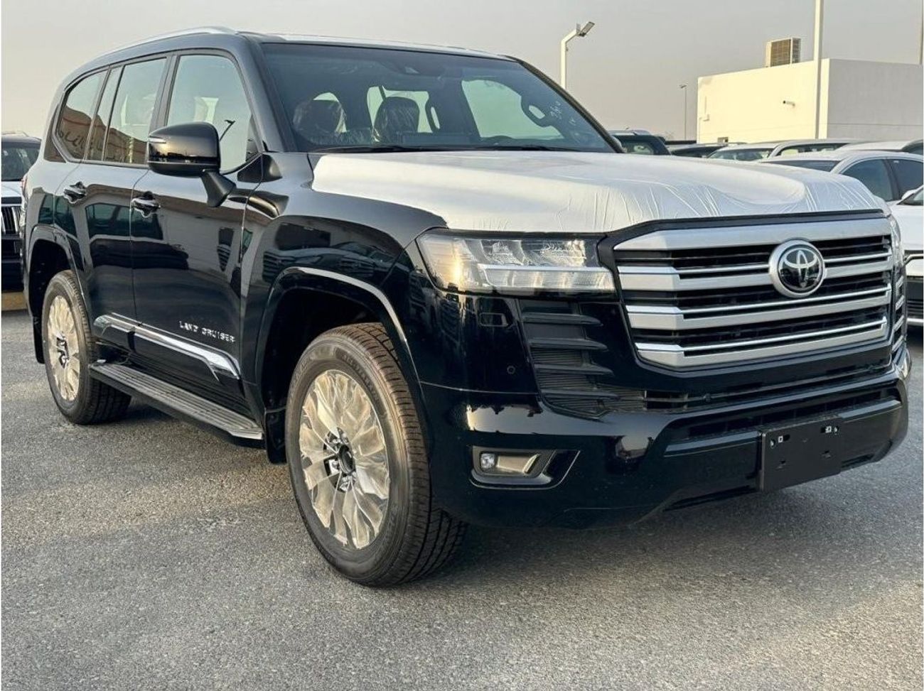 تويوتا لاند كروزر 3.3L DIESEL GXR TW TWIN TURBO AUTO TRANSMISSION