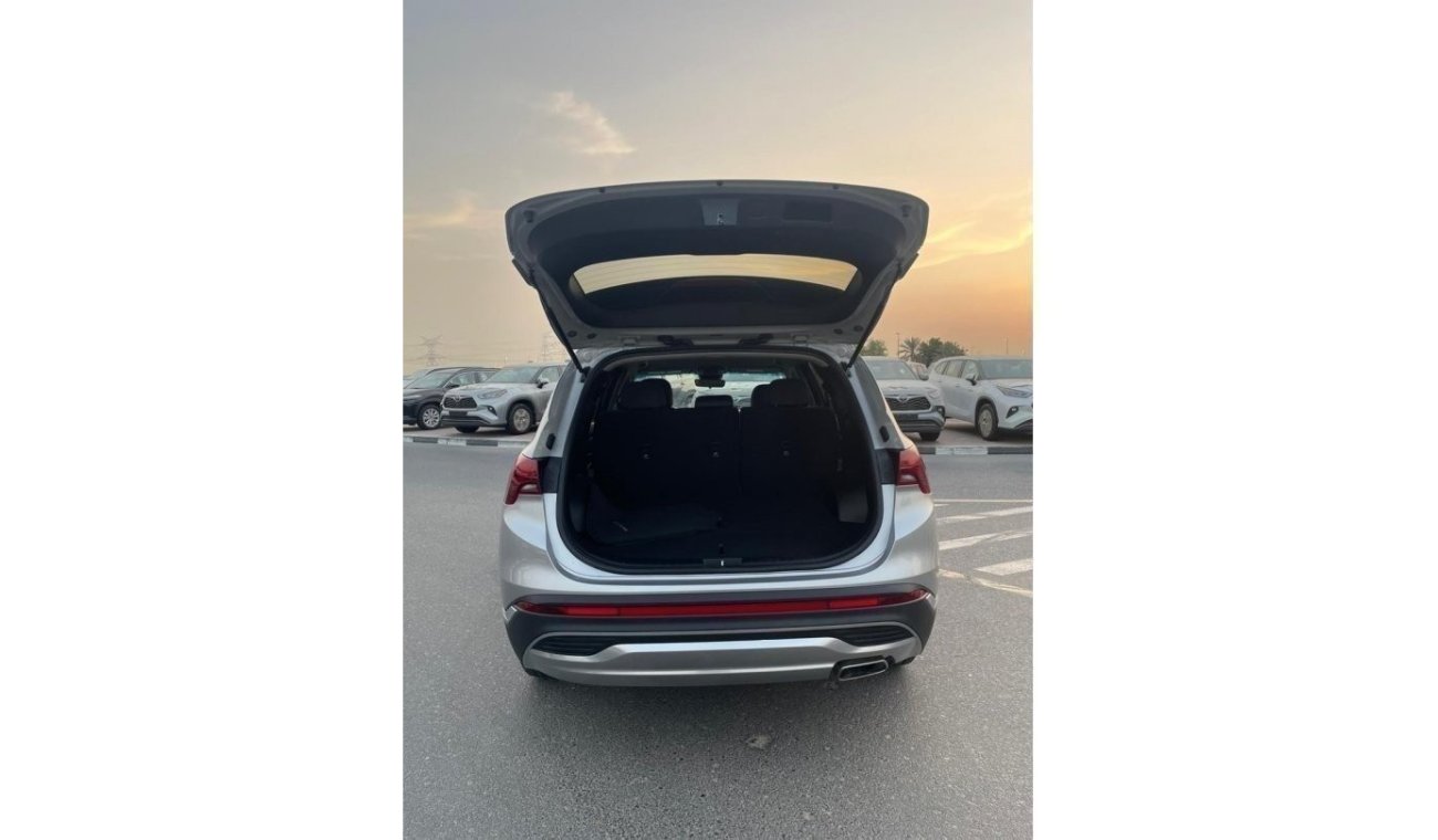 Hyundai Santa Fe 2022 Hyundai Santa Fe SEL 2.5L - V4 / - UAE PASS