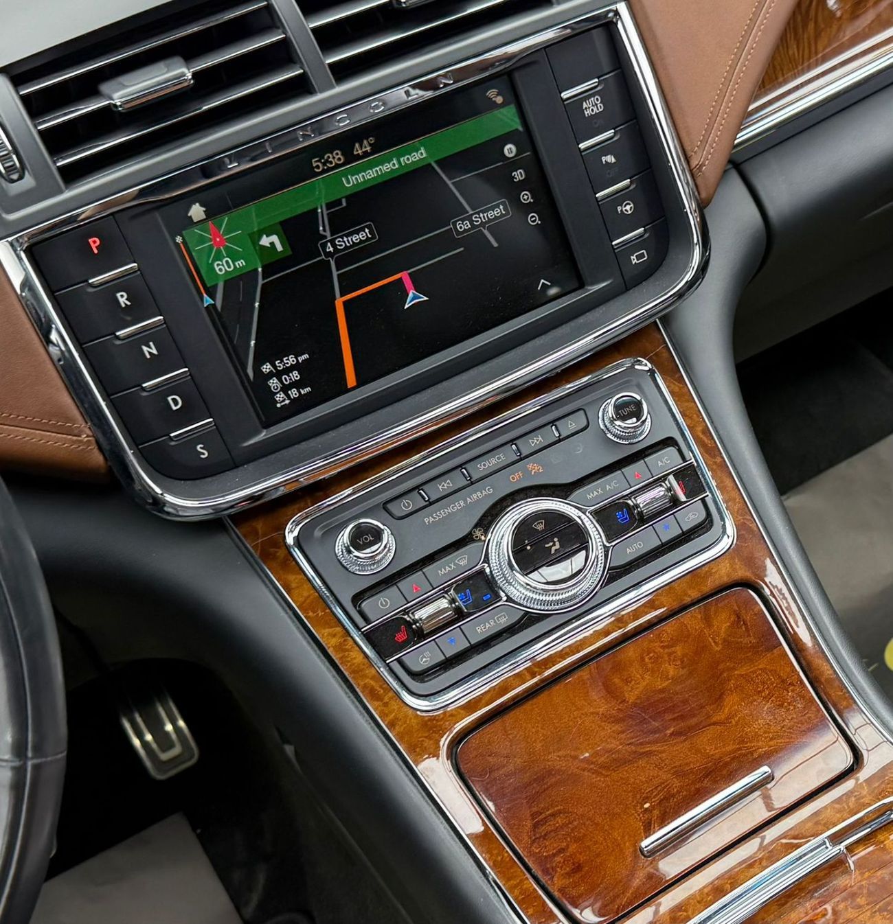 Lincoln Continental Presidential 3.0L 2019 Lincoln Continental Presidential, Warranty, Full Lincoln Service History, Ver