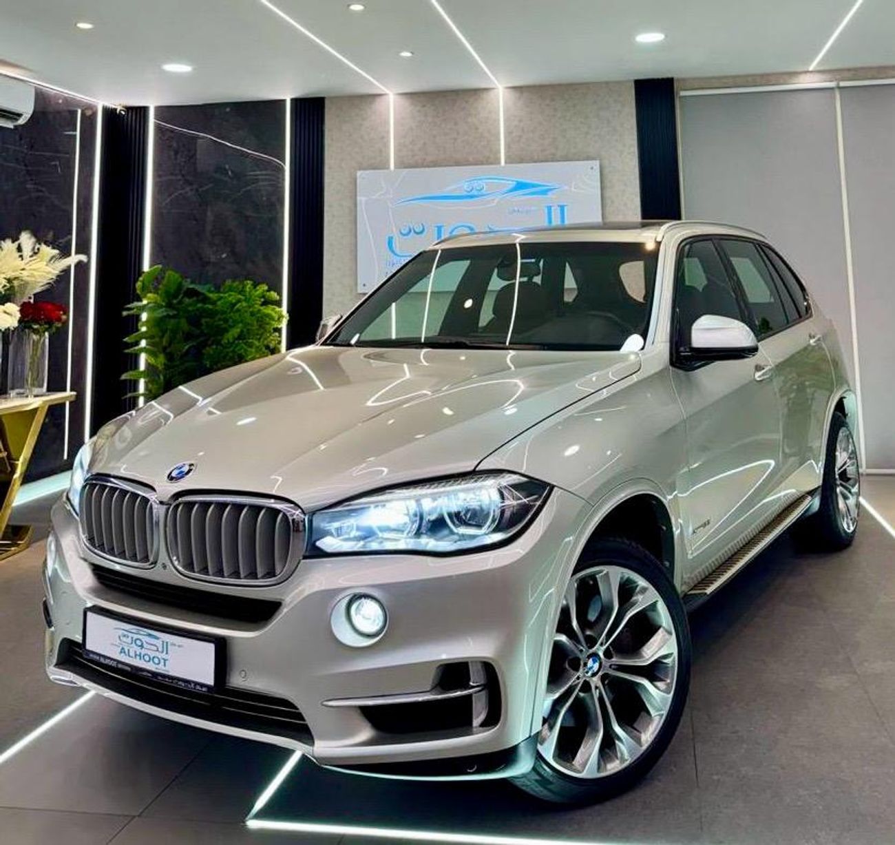 BMW X5 50i Luxury 4.4L (5 Seater) BEST BMW X5 XDRIVE50i || GCC SPECS || ACCIDENT FREE || SINGLE OWNER || FU