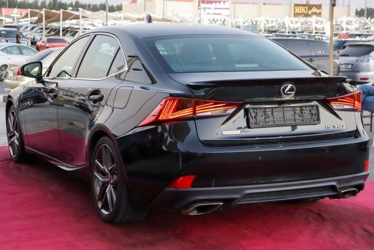 لكزس IS 350 F Sport Premier 3.5L Lexus Is350 F-Sport Platinum/ 2019 / GCC / V6 / Full Service History