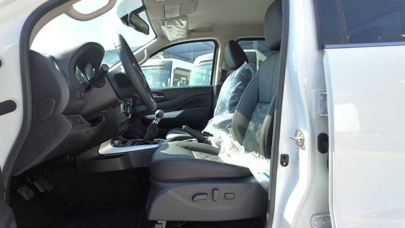 Nissan Navara CSF 2.5L (158 HP) 2025 Nissan Navara DLX CSF | 2.5L Turbo Diesel | 161 HP | Manual | 4x4 | GCC Specs