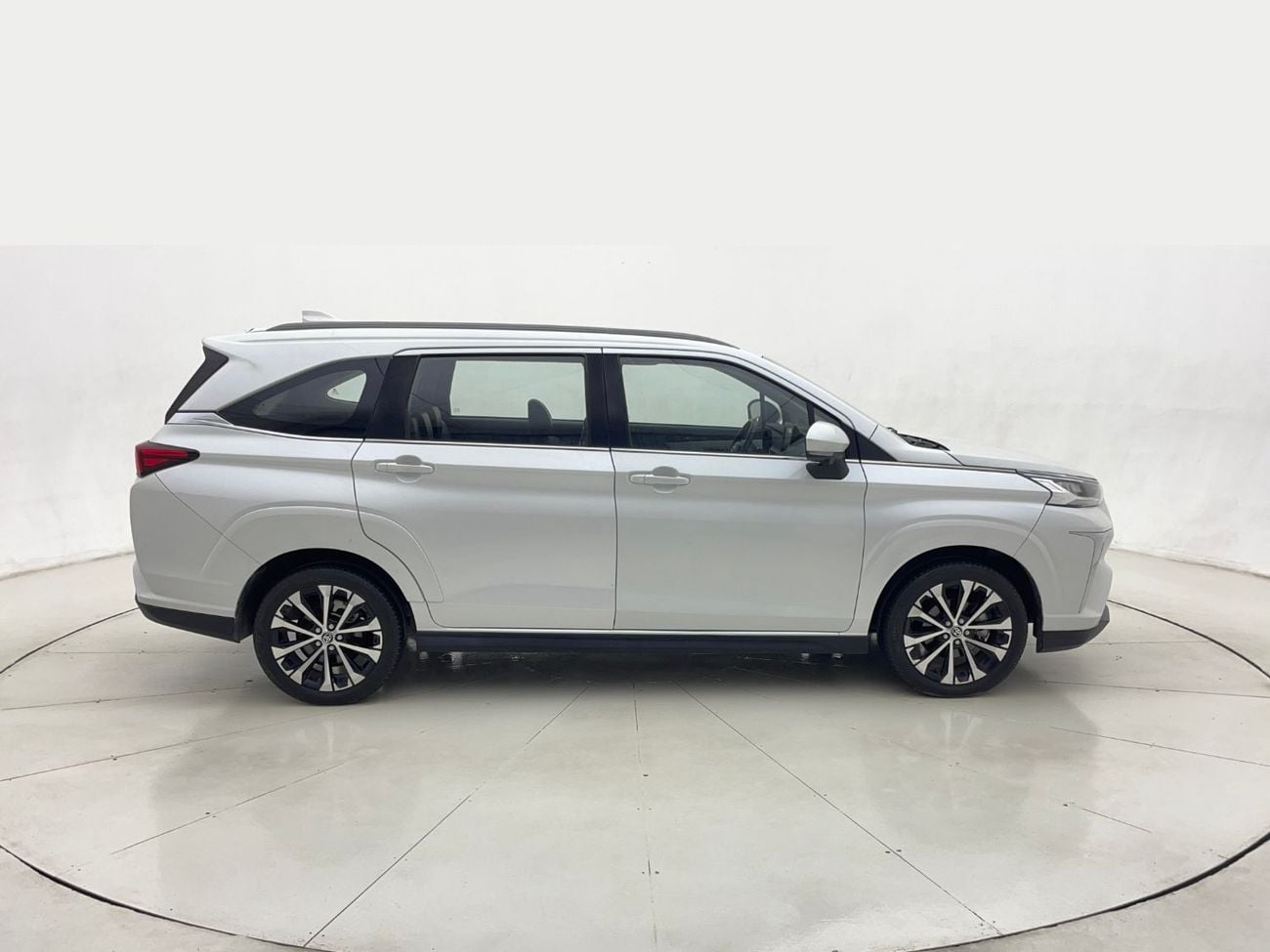 Toyota Veloz 1.5L 2024 | 0 DP | 964/Month | 30 Day Return | Service History