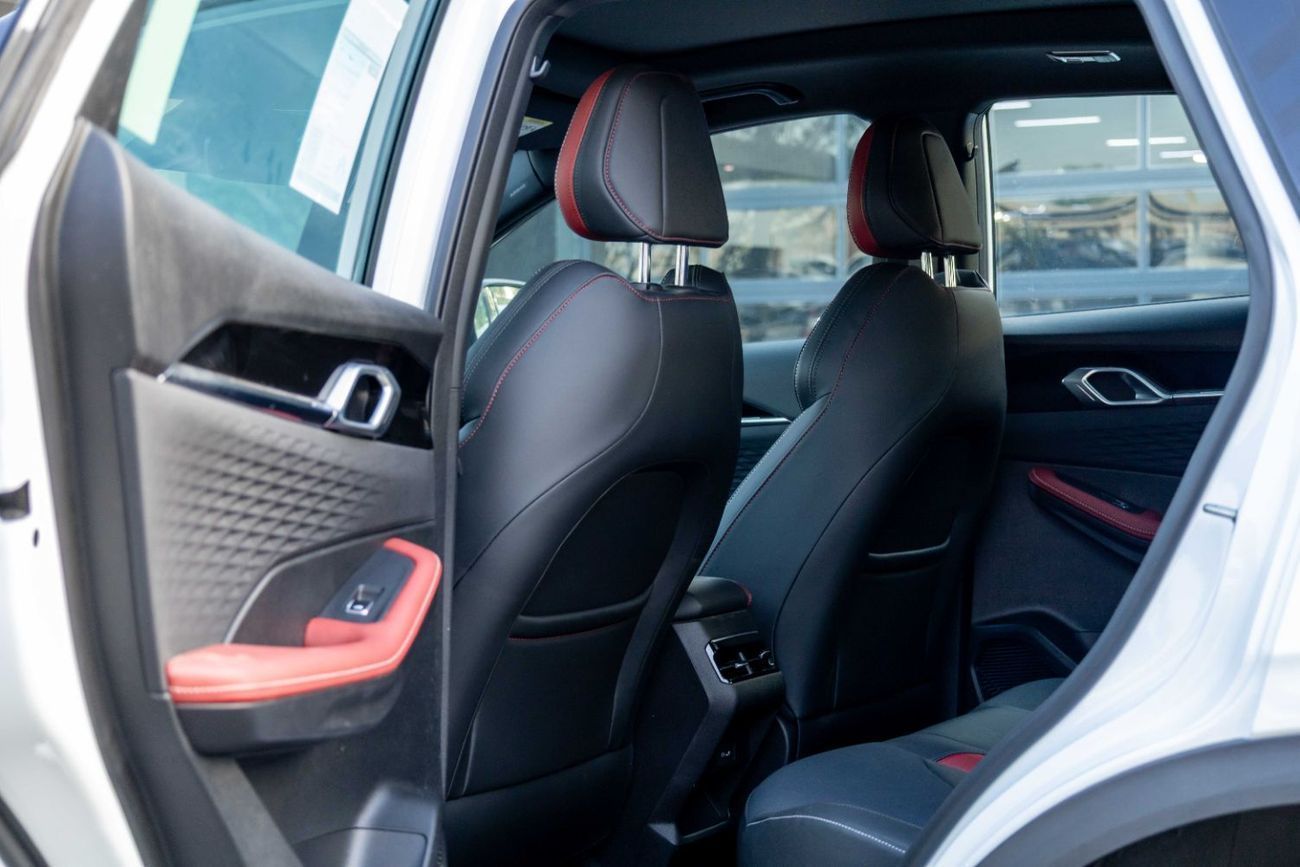 جيلي كول تري GF 1.5TD l GCC l Zero Down Payment l AED 1,003 Monthly l Warranty up to 36 Months