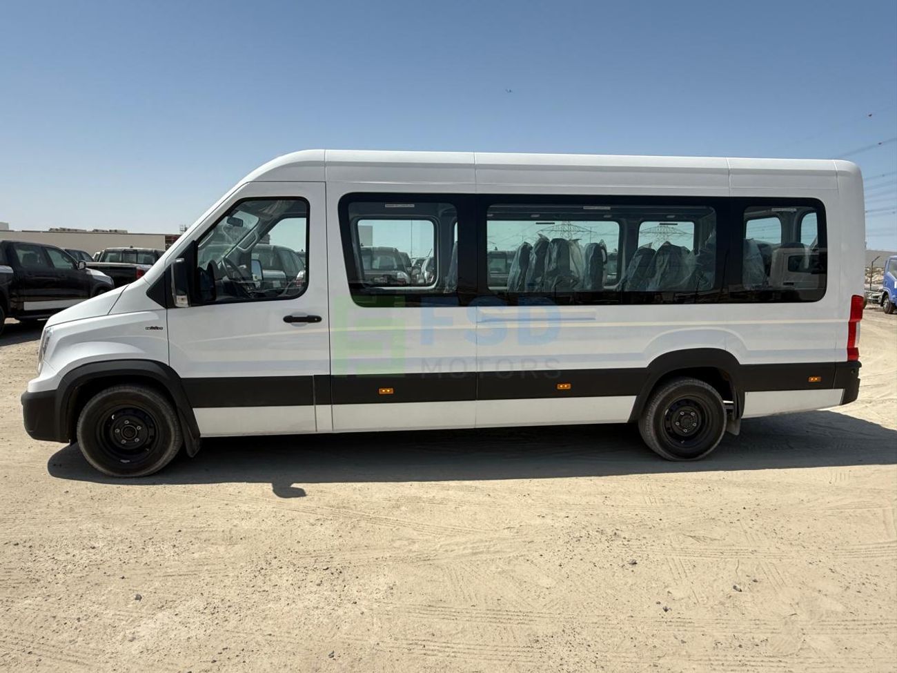 فورس أوربانيا Force Urbania 13 Seater 2.6L 2WD Euro 4 MY-2025