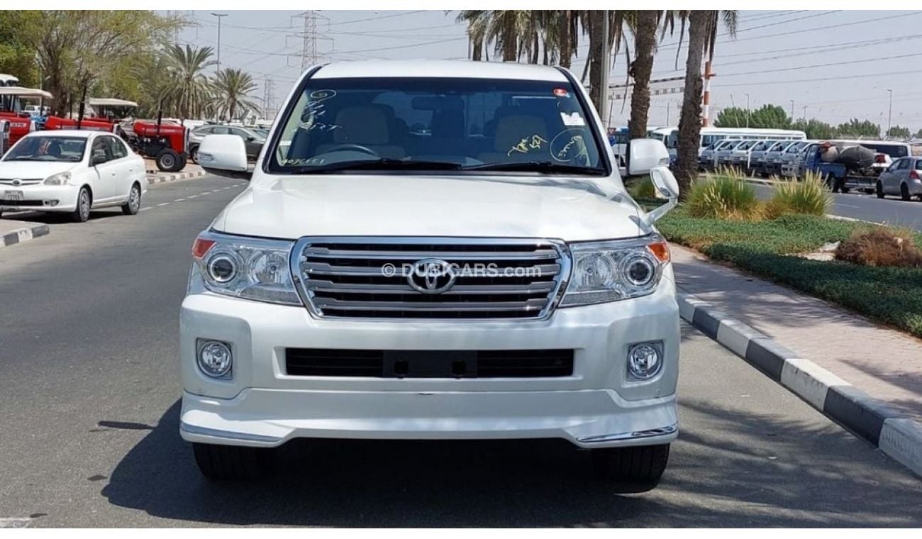 تويوتا لاند كروزر 2015 V8, [Right-Hand Drive], Petrol, 4.6CC, Premium Condition.
