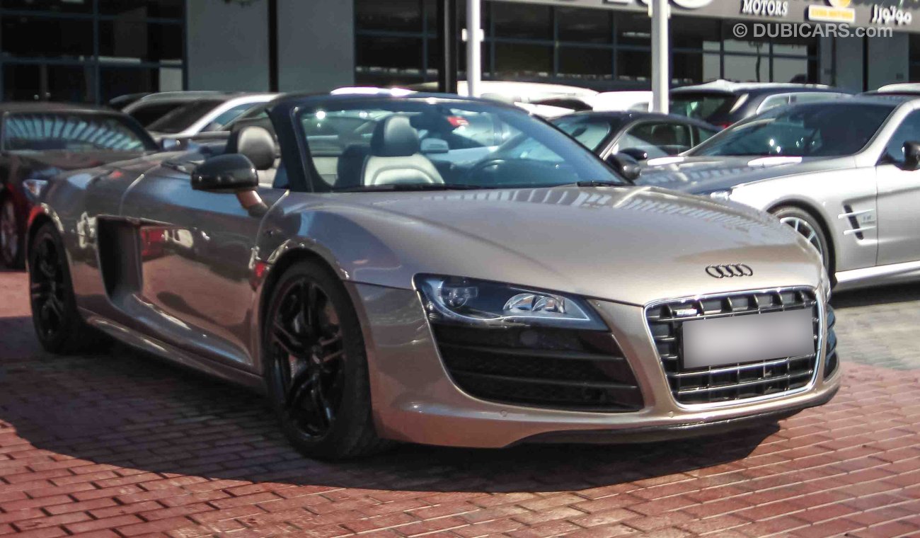 Audi R8