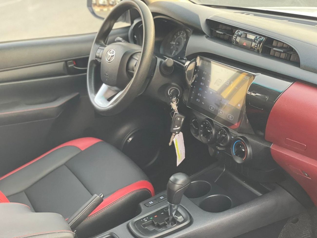 Toyota Hilux 2021 Toyota Hilux GL Advanture Modified - 2.7L V4 - AWD 4x4 - 360* CAM - Patrol - 2 Keys -