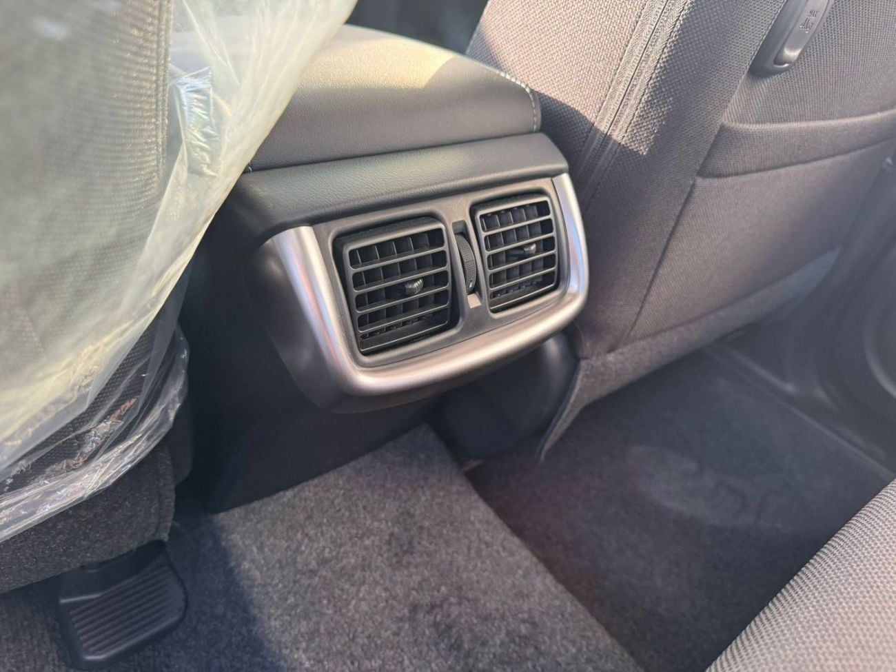 تويوتا هيلوكس GLX TOYOTA HILUX 2.4L DIESEL A/T MY 2026