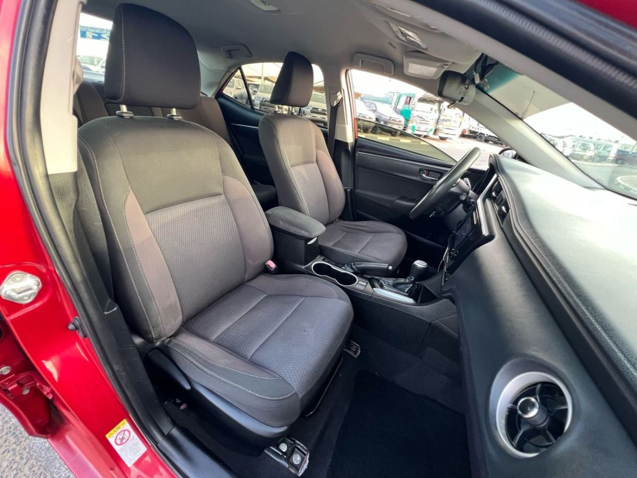 Toyota Corolla 2018 TOYOTA COROLLA 1.8L - PW - REAR CAMERA - BLUETOOTH - AUTOMATIC TRANSMISSION - VERY CLEAN FROM I